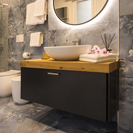 Panvinio 25 Apartment - Royal Welcome Verona Bagian luar foto
